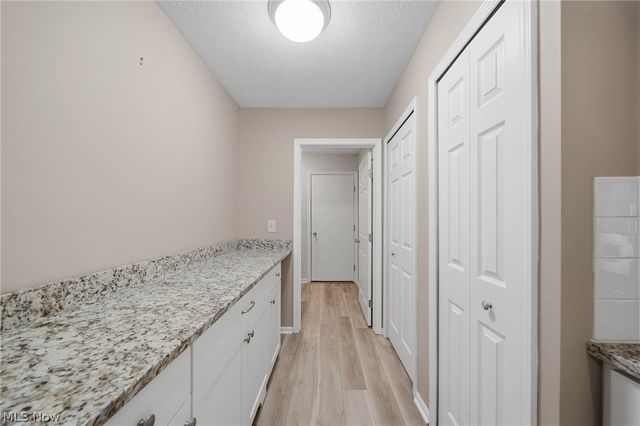 762 Hunters Trail, Akron, OH 44313