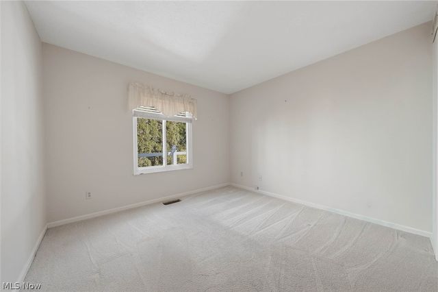 762 Hunters Trail, Akron, OH 44313