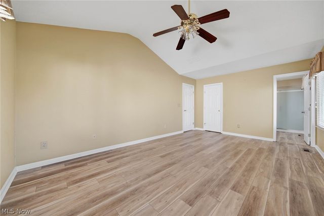 762 Hunters Trail, Akron, OH 44313