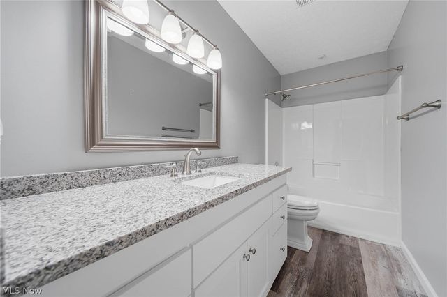 762 Hunters Trail, Akron, OH 44313