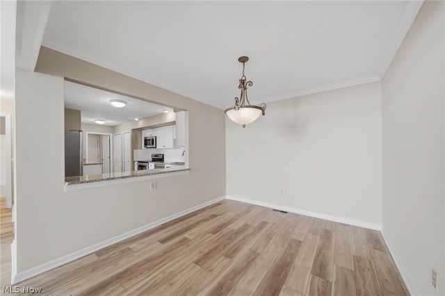 762 Hunters Trail, Akron, OH 44313