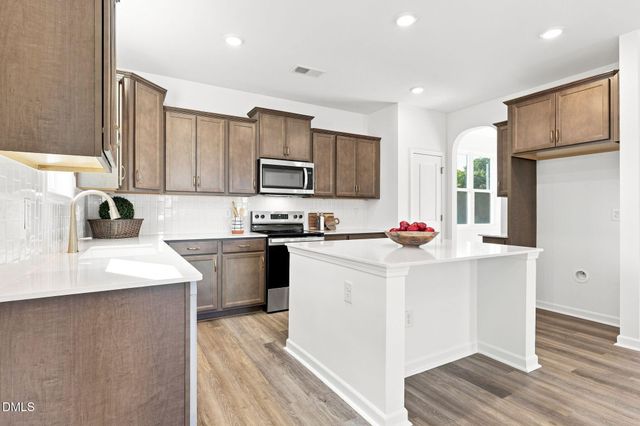 69 White Azalea Way, Benson, NC 27504