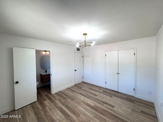 3137 W TURNEY Avenue, Phoenix, AZ 85017