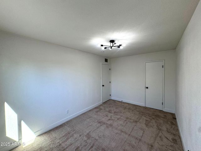 3137 W TURNEY Avenue, Phoenix, AZ 85017
