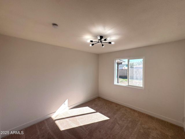 3137 W TURNEY Avenue, Phoenix, AZ 85017