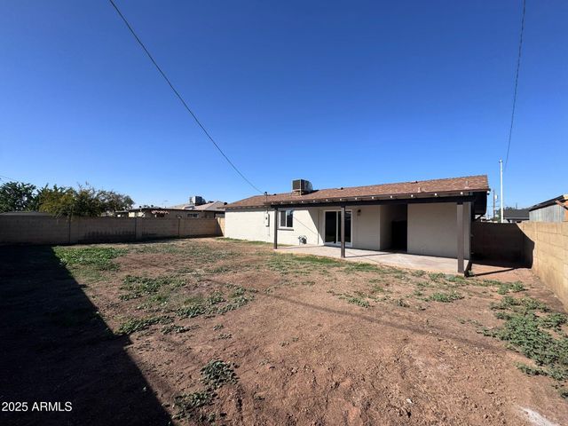 3137 W TURNEY Avenue, Phoenix, AZ 85017