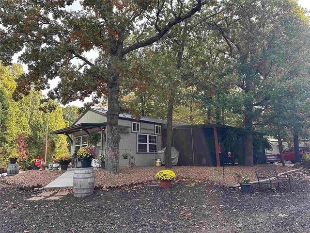 10910 Watchtower Lane, Warsaw, MO 65355