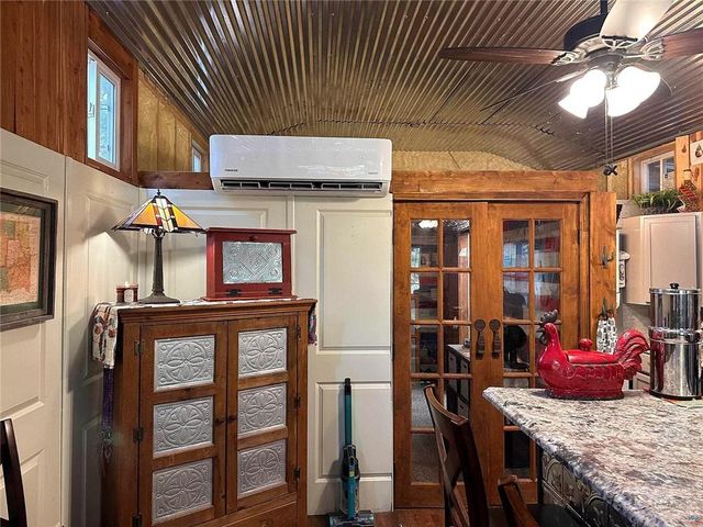 10910 Watchtower Lane, Warsaw, MO 65355