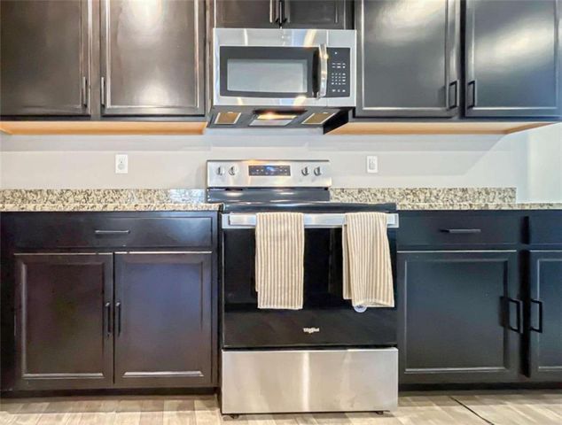 135 Jeannah Glen, South Fulton, GA 30291