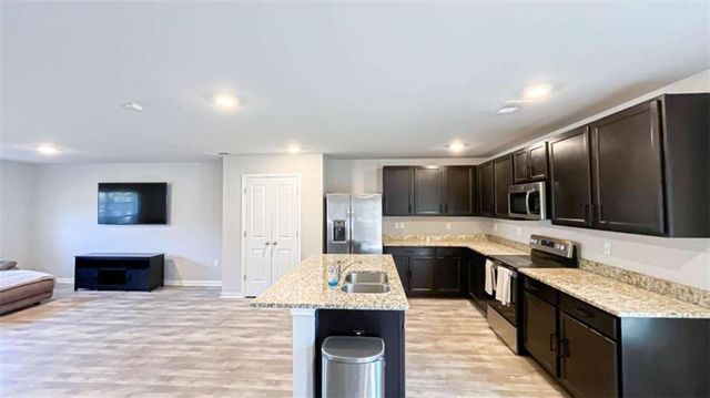 135 Jeannah Glen, South Fulton, GA 30291