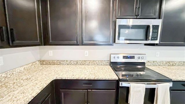 135 Jeannah Glen, South Fulton, GA 30291