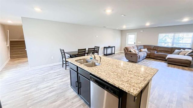 135 Jeannah Glen, South Fulton, GA 30291