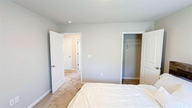 135 Jeannah Glen, South Fulton, GA 30291