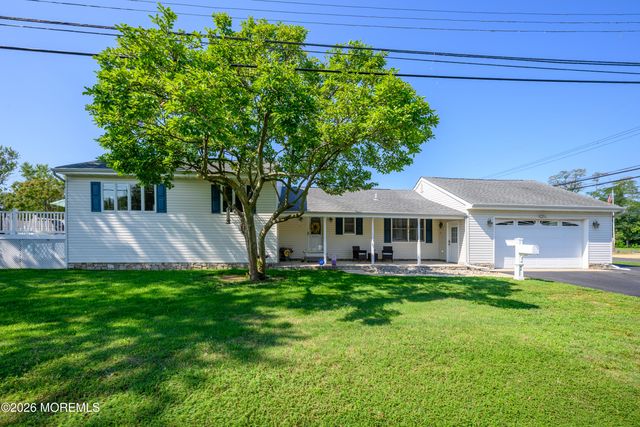 2 Willow Street, Port Monmouth, NJ 07758