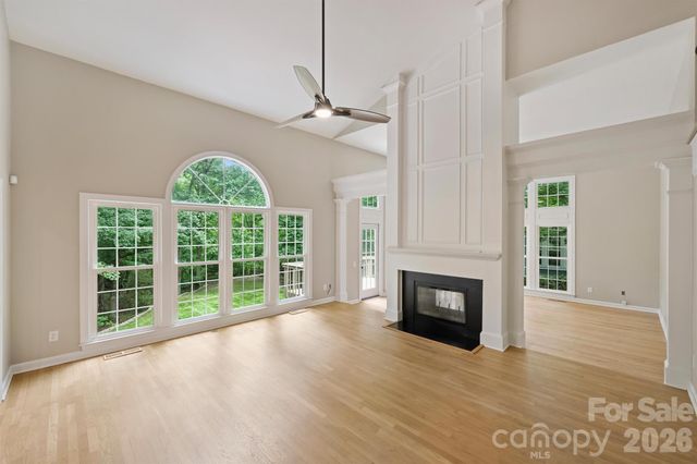 5317 Fairvista Drive, Charlotte, NC 28269