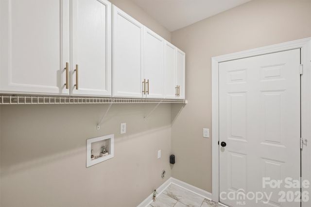 5317 Fairvista Drive, Charlotte, NC 28269