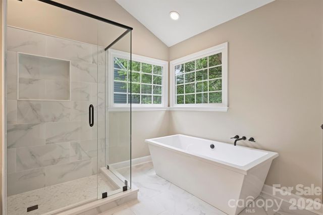 5317 Fairvista Drive, Charlotte, NC 28269