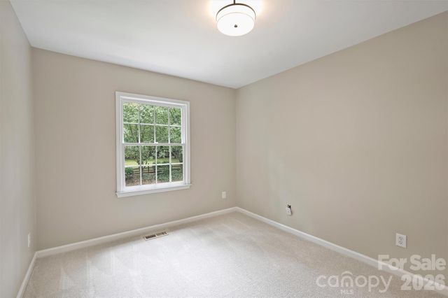 5317 Fairvista Drive, Charlotte, NC 28269