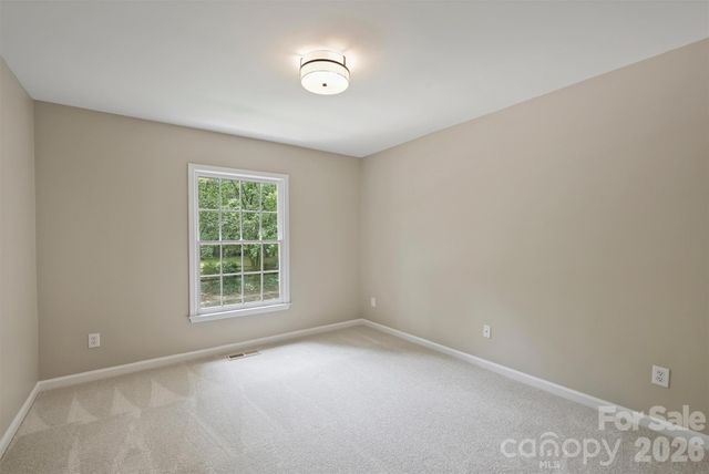 5317 Fairvista Drive, Charlotte, NC 28269