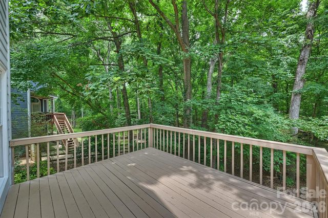 5317 Fairvista Drive, Charlotte, NC 28269