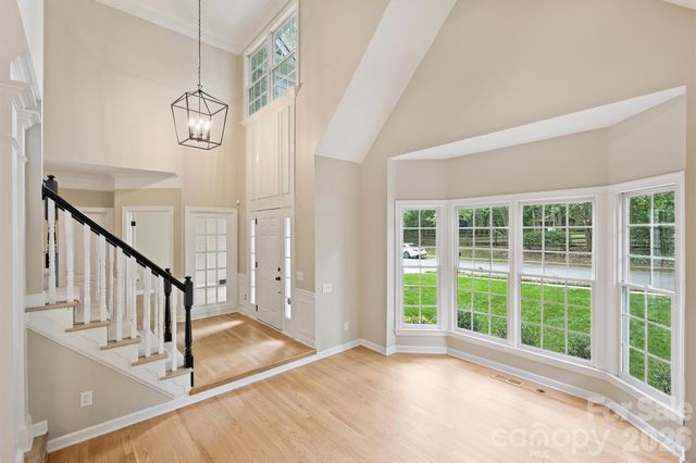 5317 Fairvista Drive, Charlotte, NC 28269