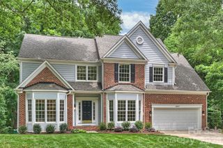 5317 Fairvista Drive, Charlotte, NC 28269