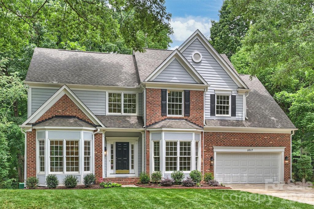 5317 Fairvista Drive, Charlotte, NC 28269