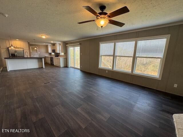 313 Salem Rd, Mcminnville, TN 37110