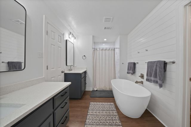 3105 Sunset Lane, Dalworthington Gardens, TX 76016