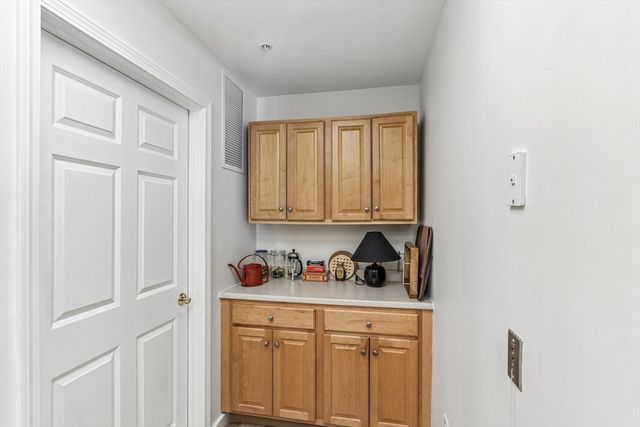 34 Meetinghouse Lane 207, Stow, MA 01775