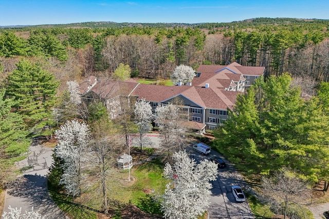 34 Meetinghouse Lane 207, Stow, MA 01775