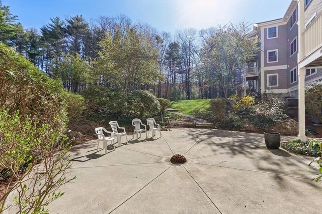34 Meetinghouse Lane 207, Stow, MA 01775