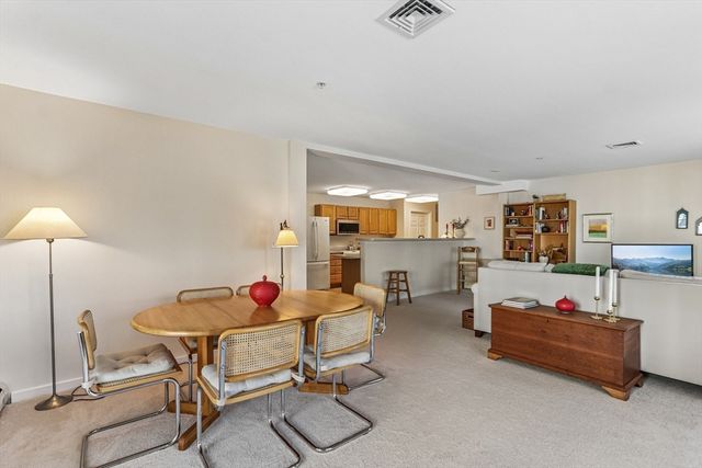 34 Meetinghouse Lane 207, Stow, MA 01775