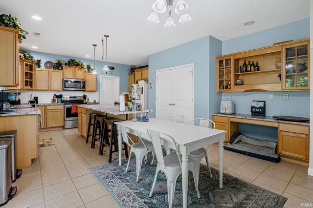 2532 Yeoman Lane, West Lafayette, IN 47906