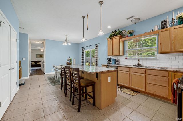 2532 Yeoman Lane, West Lafayette, IN 47906