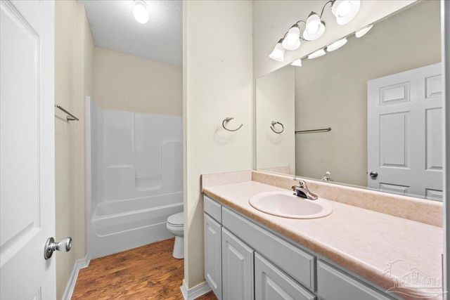 2811 E Johnson Ave B, Pensacola, FL 32514