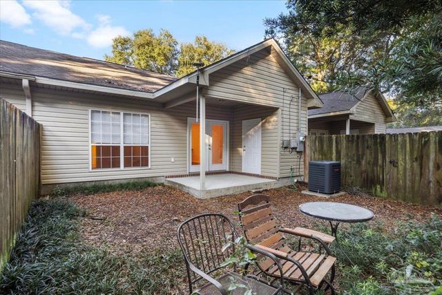 2811 E Johnson Ave B, Pensacola, FL 32514