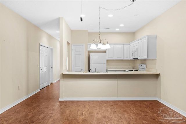 2811 E Johnson Ave B, Pensacola, FL 32514