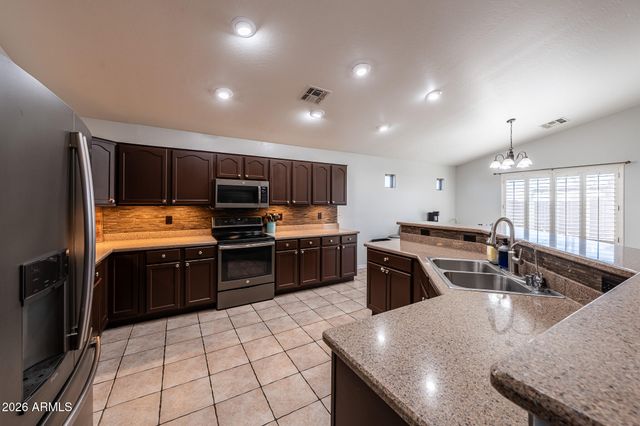 25509 W MAGNOLIA Street, Buckeye, AZ 85326