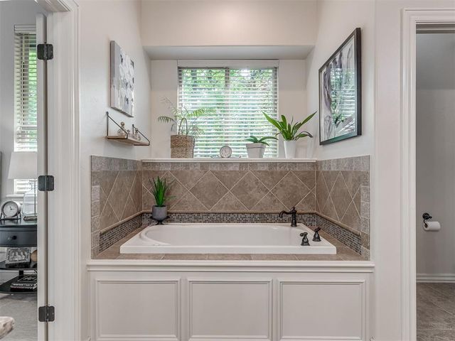 2554 Rivanna Way, Edmond, OK 73034
