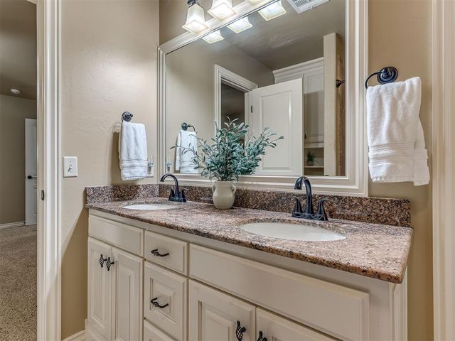 2554 Rivanna Way, Edmond, OK 73034