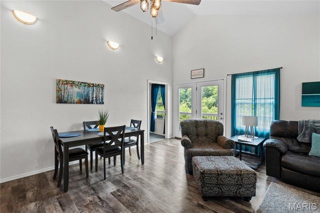 1457 Riverway Drive, Doniphan, MO 63935