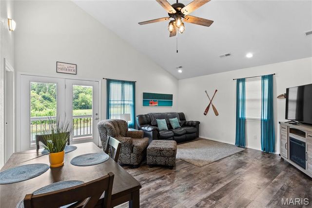 1457 Riverway Drive, Doniphan, MO 63935