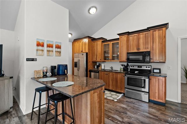 1457 Riverway Drive, Doniphan, MO 63935