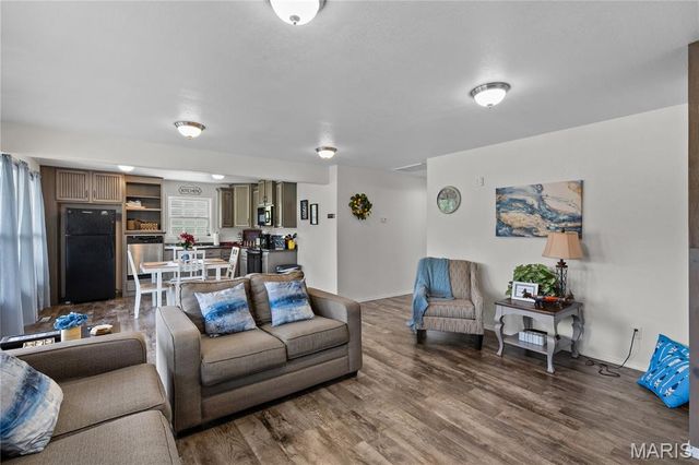 1457 Riverway Drive, Doniphan, MO 63935