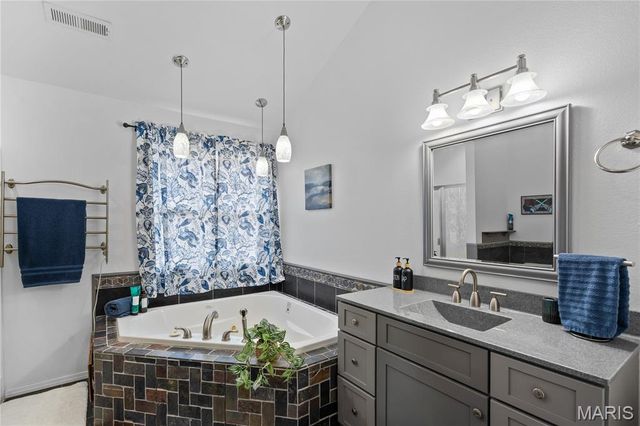 1457 Riverway Drive, Doniphan, MO 63935