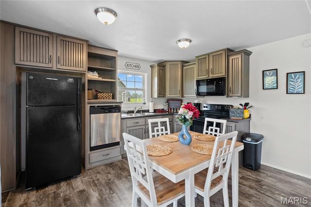 1457 Riverway Drive, Doniphan, MO 63935