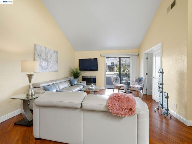 6332 Buena Vista Dr B, Newark, CA 94560