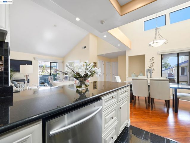 6332 Buena Vista Dr B, Newark, CA 94560