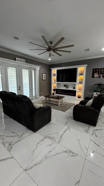 Image 12 of property listing at 36842 CENTER AVE, Dade City, FL 33525